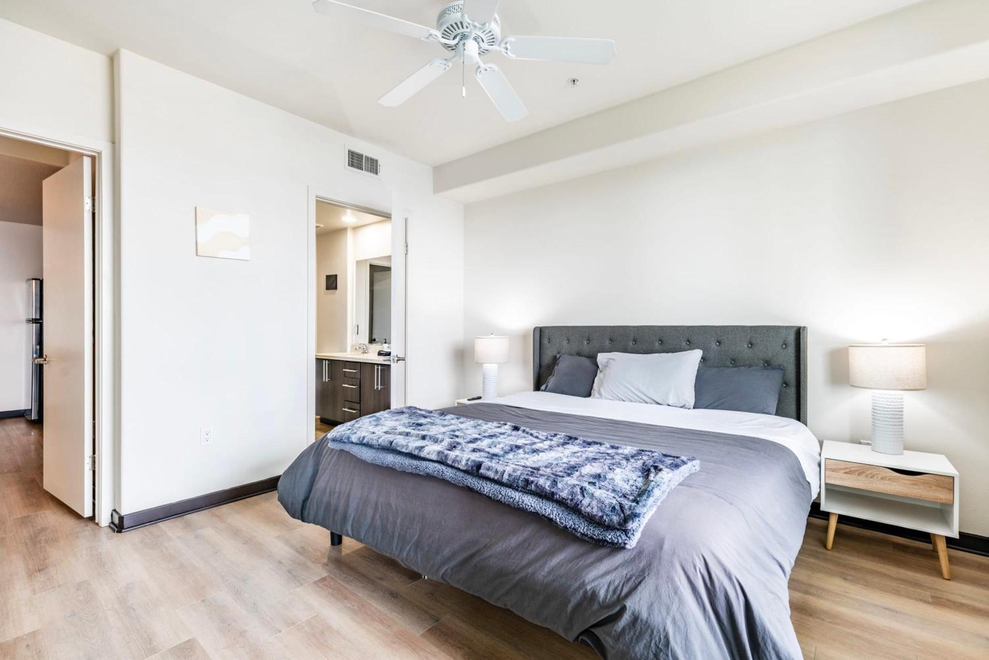 New 2br Weho Luxury D Apartment