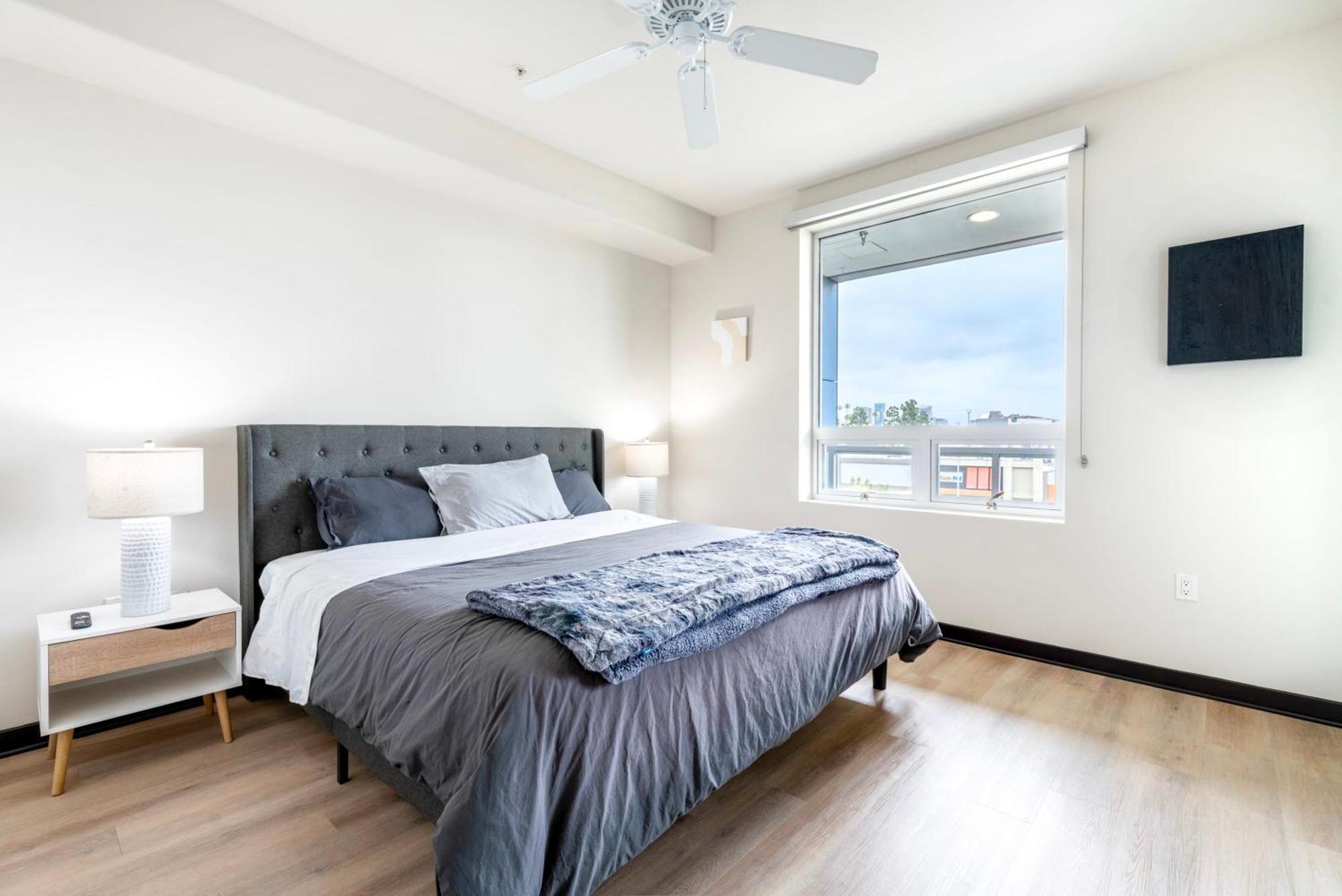 New 2br Weho Luxury D Apartment